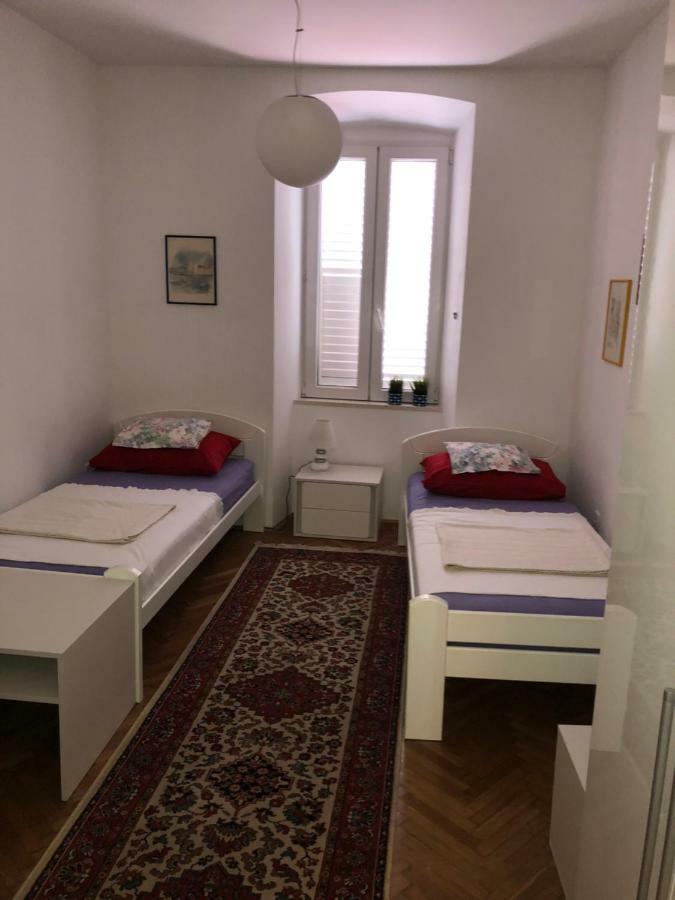 6 Tiha Ulica Apartman Dubrovnik Kültér fotó